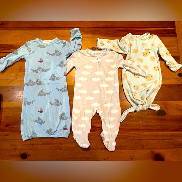 Angel Dear Other - Set of 3 Angel Dear Bamboo Footie and 2 Gowns